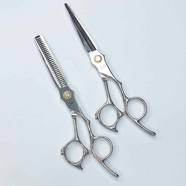 قیچی آرایشگاهی صیام مدل A-B60-38 به همراه قیچی پیتاژ