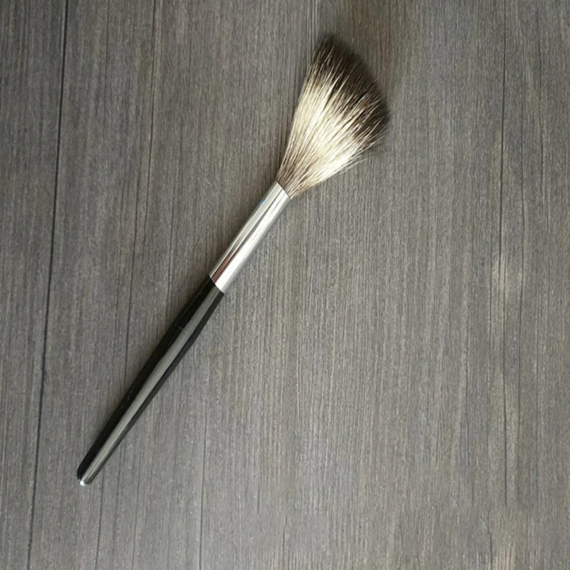 براش سایه چشم مدل ام سی کیو
