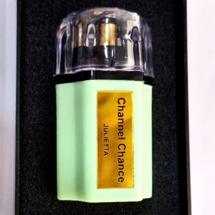 عطر جیبی ژولیتا مدل شنل چنس با رایحه خنک حجم 30میلی لیتر