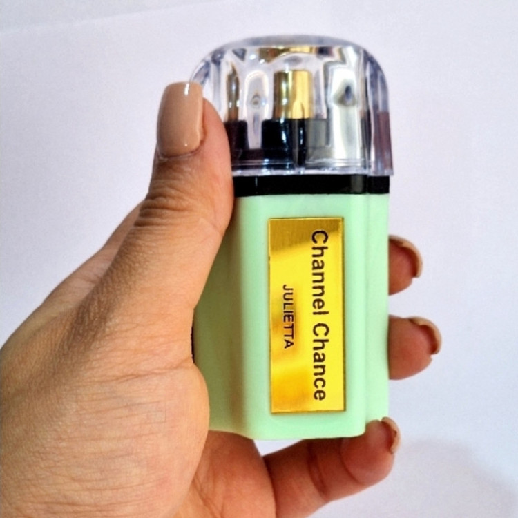 عطر جیبی ژولیتا مدل شنل چنس با رایحه خنک حجم 30میلی لیتر