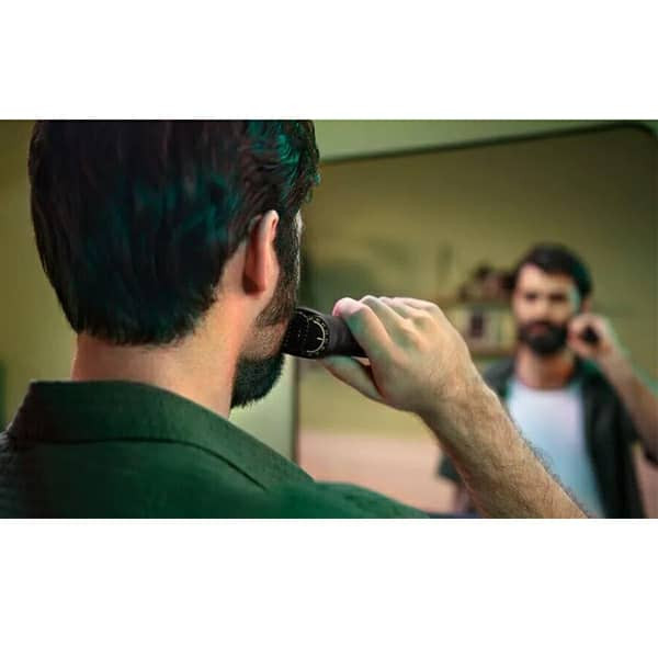 ماشین اصلاح موی صورت فیلیپس مدل MG7920 با باتری 1200 میلیآمپر، تیغه تریم، ضد آب و قابل استفاده زیر دوش، شارژ سریع USB و طراحی ارگونومیک با شانه قابل تنظیم دستی