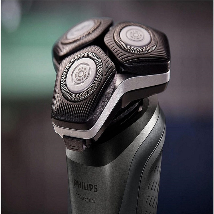 ماشین اصلاح موی صورت فیلیپس مدل SHAVER 5000 Series با تیغههای کربن استیل، سنسور هوشمند، سرهای انعطافپذیر 360 درجه، ضد آب، قابلیت اصلاح با شماره صفر، شارژ سریع و منبع انرژی کابل USB