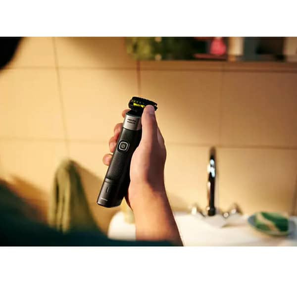 ست ماشین اصلاح موی صورت و بدن فیلیپس مدل MG5910 با تیغه استیل ضد زنگ، باتری لیتیوم یون، طراحی ارگونومیک، شانه قابل تنظیم دستی، شارژ با کابل USB، مناسب تریم