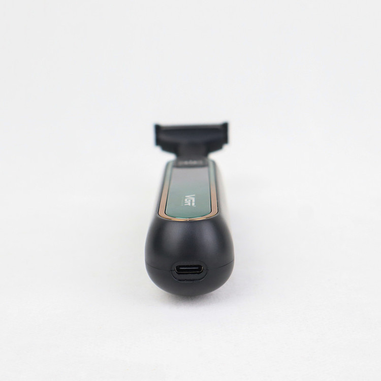 ماشین اصلاح موی صورت وی جی ار مدل V-360 professional با تیغه استیل دوطرفه، باتری لیتیوم یون 500 میلیآمپر ساعت، شارژ سریع تایپ سی، استفاده خشک و مرطوب، نمایشگر LED و قفل ایمنی ضد آب و شانه تنظیم شونده 0.1 تا 9 میلیمتری