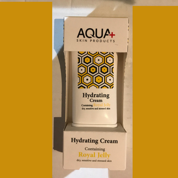 کرم مرطوب کننده دست و صورت آکوا پلاس مدل Royal Jelly مناسب برای انواع پوست حجم 50 میلی لیتر