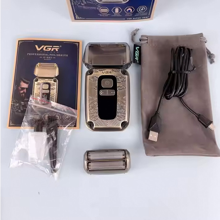 ماشین اصلاح موی صورت وی جی ار مدل V-337 با تیغه کربن استیل، عملکرد توربو، قابلیت تنظیم سرعت، استفاده خشک و مرطوب، اصلاح با شماره صفر، باتری لیتیومی 800 میلیآمپر، شارژ با کابل USB، نمایشگر میزان شارژ و سرعت موتور، دارای تیغه اضافی تریمر
