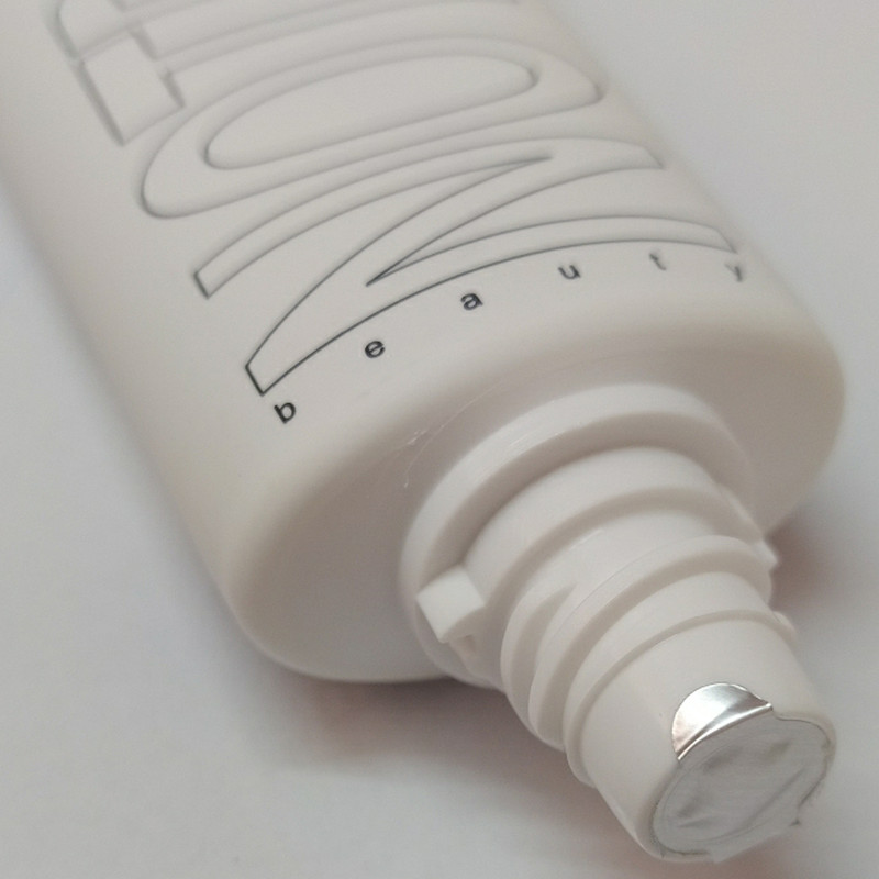 کرم پودر BB SPF 20 نوتریکا مدل 01 شماره B50 مناسب برای انواع پوست حجم 40 میلیلیتر