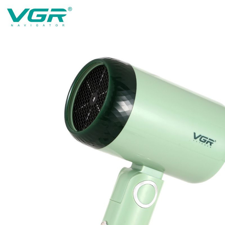 سشوار مسافرتی 1200 وات وی جی ار مدل 421، موتور DC، وزن 342 گرم، دارای سری متمرکزکننده باریک با ویژگی صافکنندگی، با قابلیت باد سرد