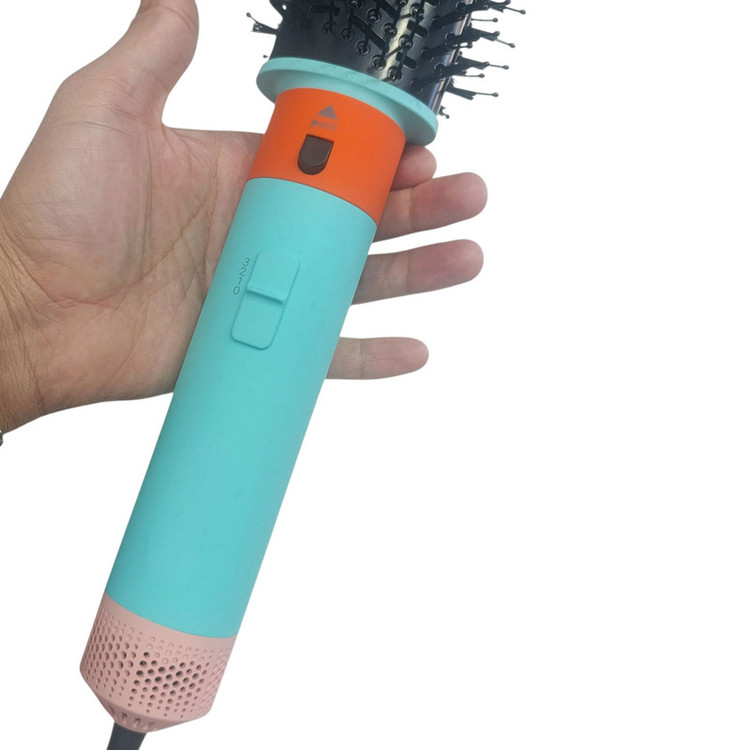 سشوار برسدار حالتدهنده 1200 وات مدل MC-6766 6in1