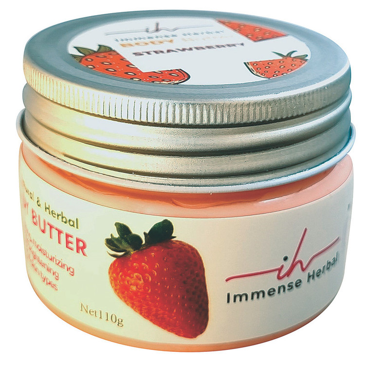 کره بدن ایمنس هربال مدل VIP_STRAWBERRY وزن 110 گرم با رایحه توت فرنگی، مرطوبکننده و روشنکننده پوست، حاوی کره کاکائو، شی باتر، روغن جوجوبا، روغن جوانه گندم، روغن نارگیل و موم زنبور عسل، مناسب انواع پوست و ضد خشکی و ضد چروک
