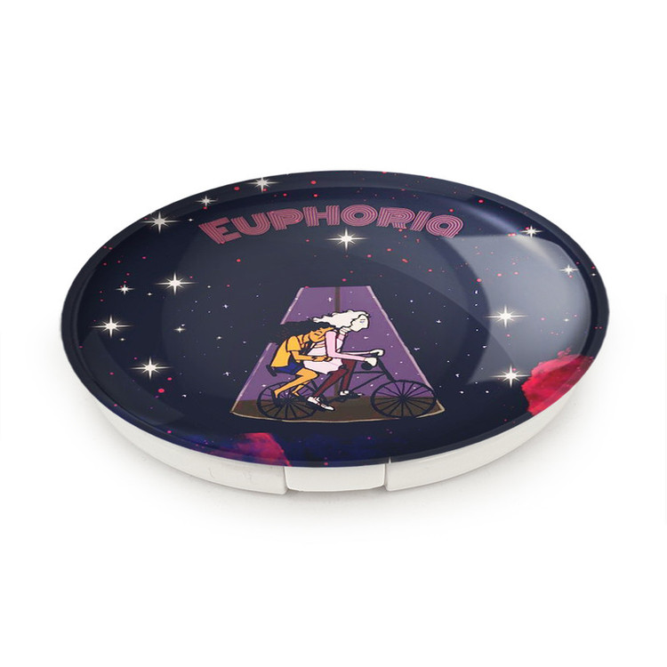 آینه جیبی خندالو طرح سریال سرخوشی Euphoria مدل تاشو کد 13771
