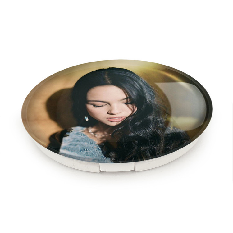 آینه جیبی خندالو طرح اولیویا رودریگو Olivia Rodrigo مدل تاشو کد 19275