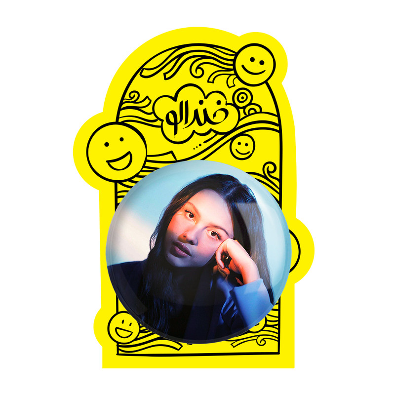 آینه جیبی خندالو مدل اولیویا رودریگو Olivia Rodrigo کد 19257
