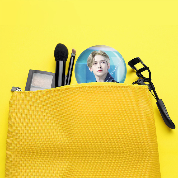 آینه جیبی خندالو طرح یوسانگ گروه ایتیز ATEEZ مدل تاشو کد 21230