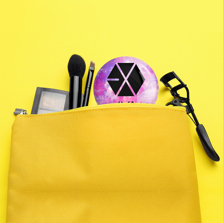 آینه جیبی خندالو طرح گروه موسیقی اکسو EXO مدل تاشو کد 2529