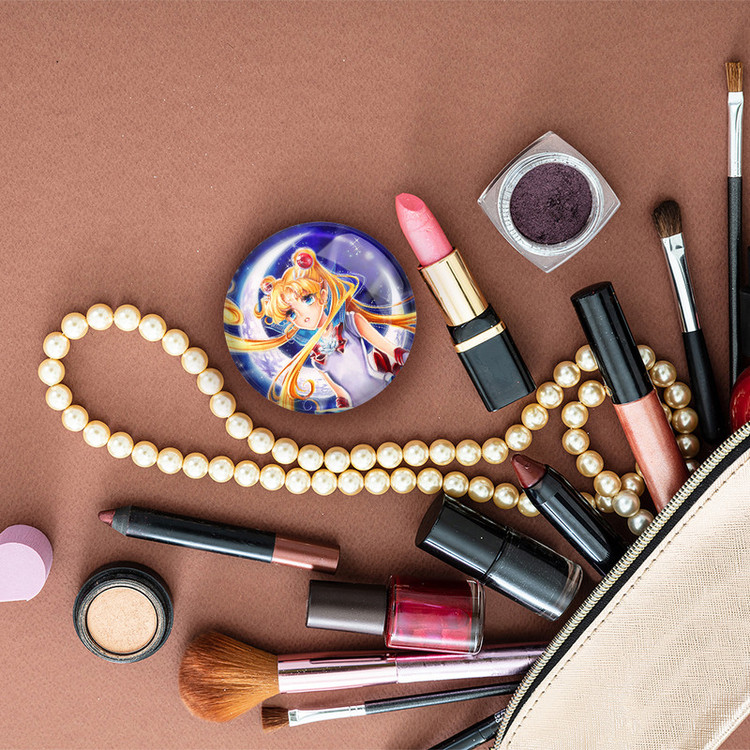 آینه جیبی خندالو طرح اوساگی تسوکینو انیمه سیلور مون Sailor Moon مدل تاشو کد 17425