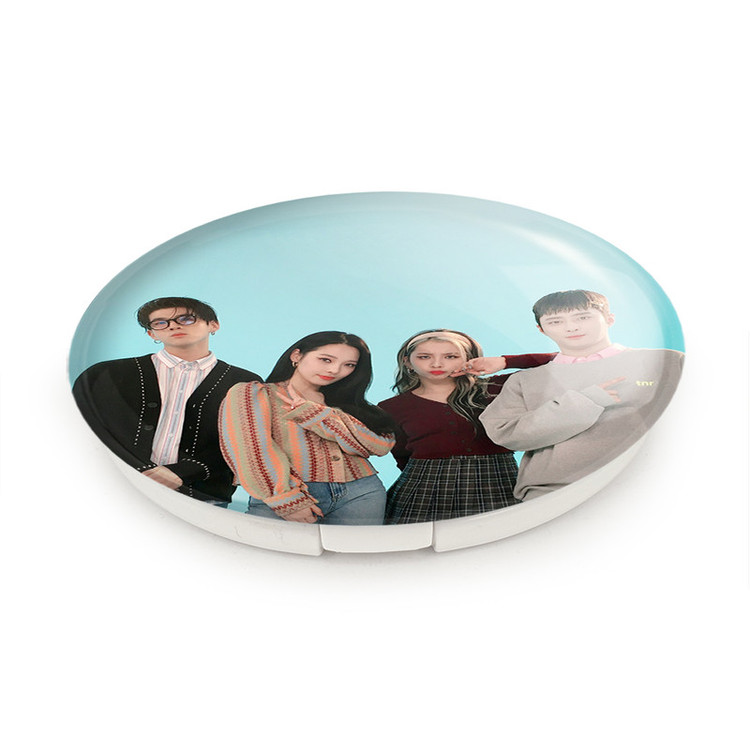 آینه جیبی خندالو طرح گروه کارد KARD مدل تاشو کد 12402