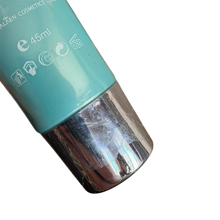 کرم پودر اوکالان مدل ARGANOIL شماره 03 مناسب برای انواع پوست حجم 45 میلی لیتر